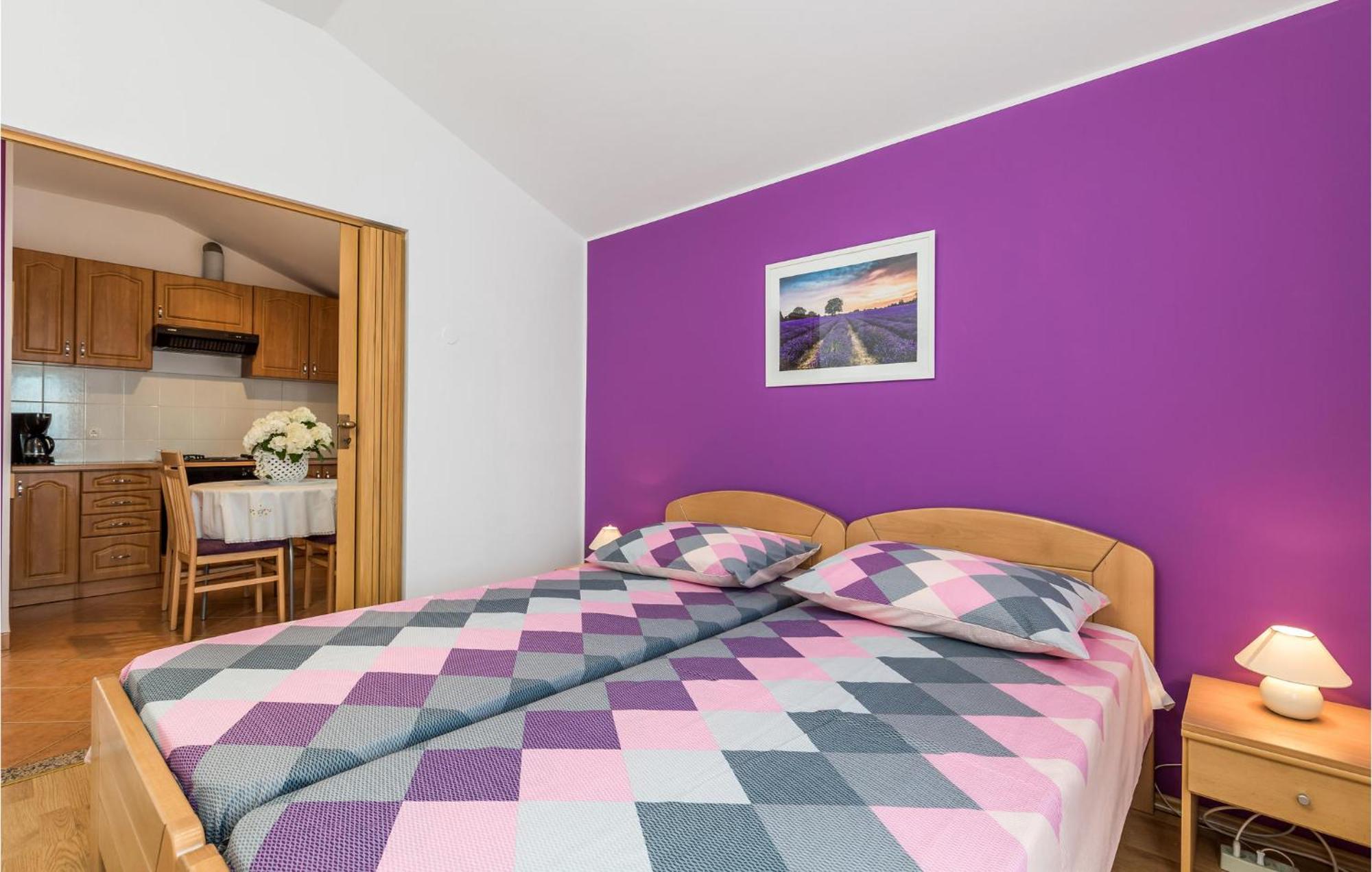 2 Bedroom Beautiful Apartment In Rukavac Екстер'єр фото